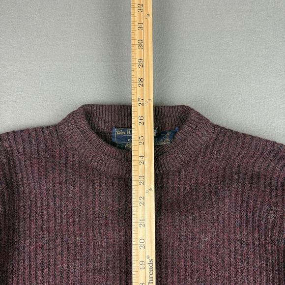 Wm H Leishman Shetland 100% Wool Sweater Mens Large Burgundy Crew Neck Hole - Picture 6 of 9
